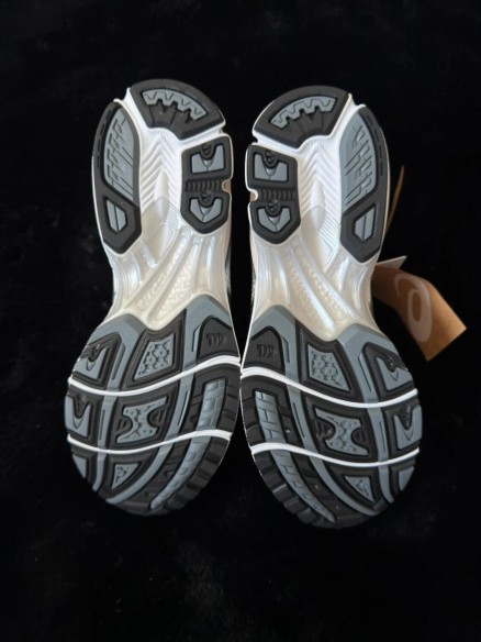 Asics Gel-Kayano 14 White Graphite Grey - Taille EU 44,5