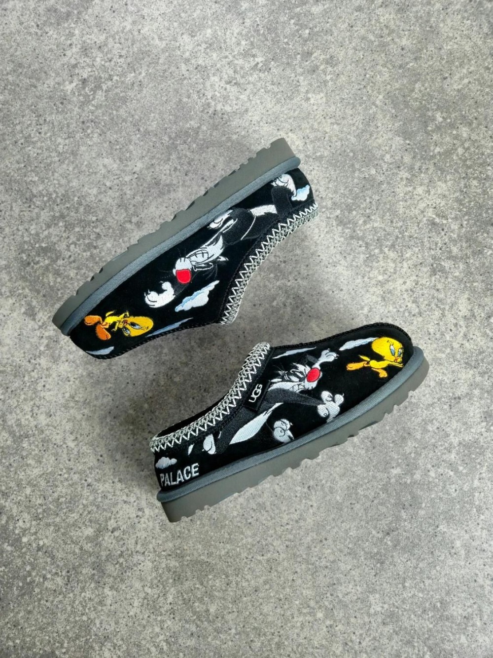 UGG Tasman Palace Skateboards Looney Tunes - EU 36