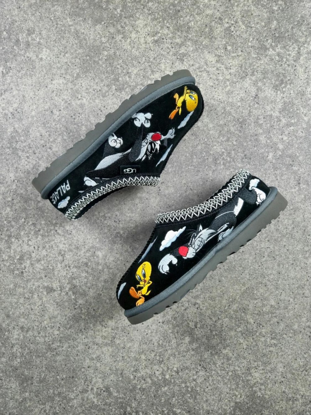 UGG Tasman Palace Skateboards Looney Tunes - EU 36