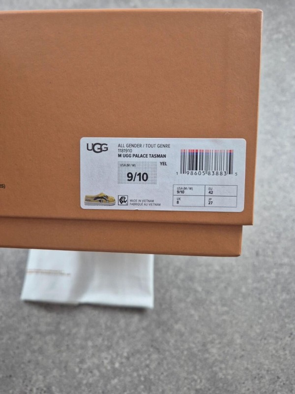 Ugg Tasman Palace Skateboards Looney Tunes Yellow - EU 42 2