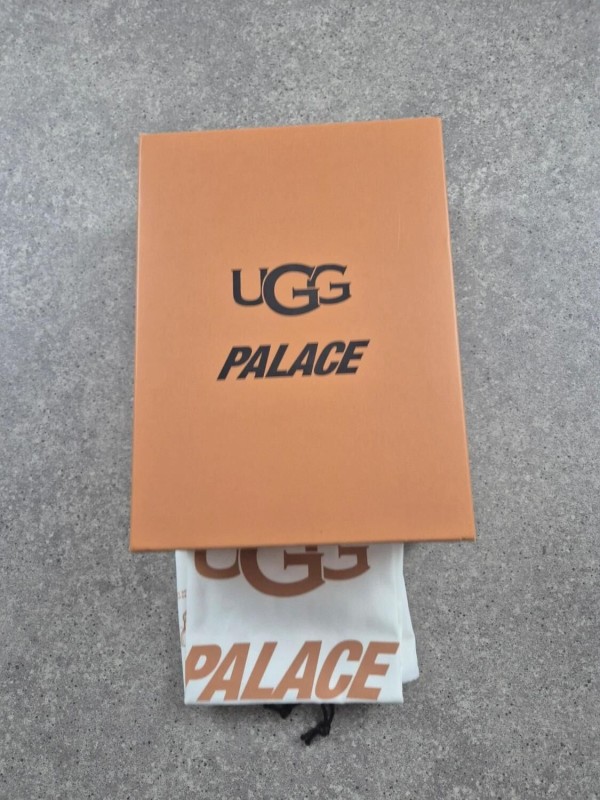 UGG Tasman Palace Skateboards Looney Tunes - EU 42 2