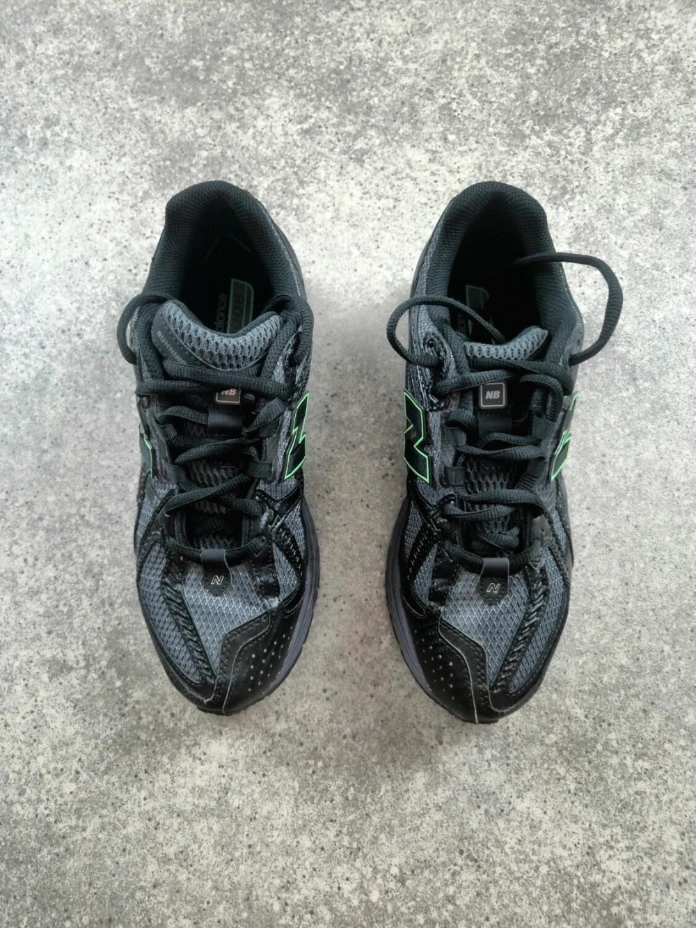 New Balance 1906U Black - EU 42