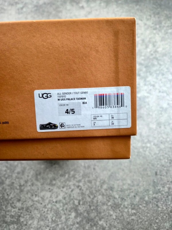 UGG Tasman Palace Skateboards Looney Tunes - EU 36 2