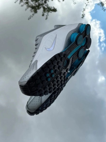 Nike Shox R4 Metallic Silver Blue Lagoon - EU 44