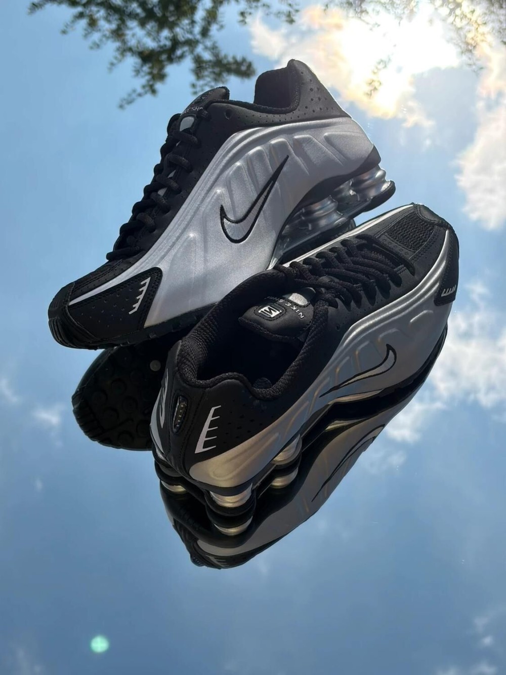 Nike Shox R4 Black Metallic Silver - EU 40