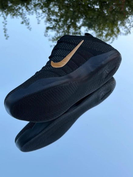 Nike Kobe 11 Elite Protro Fade to Black - EU 45,5