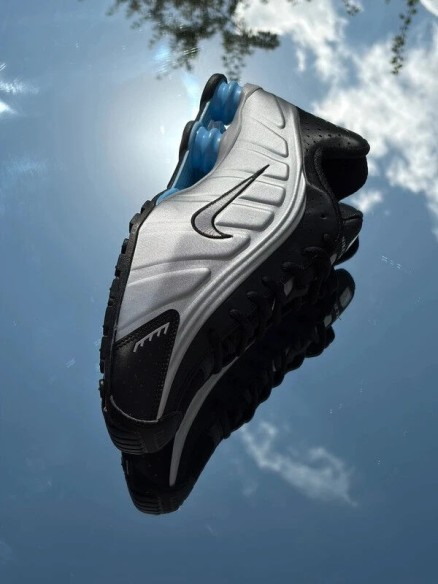 Nike Shox R4 Metallic Silver Black Psychic Blue - EU 44