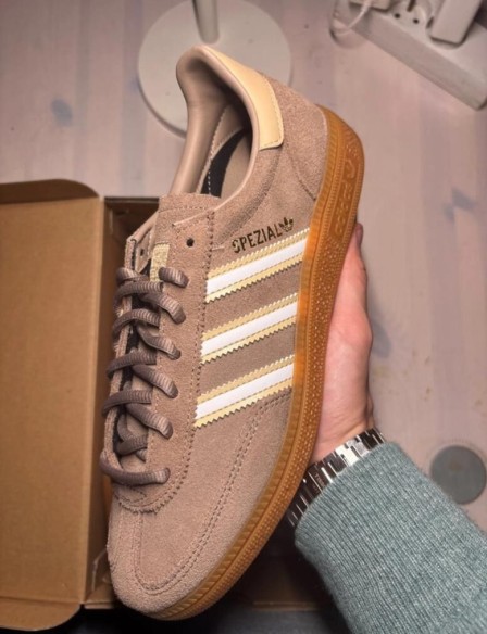 adidas handball chalky brown earth strata taille 38 2/3