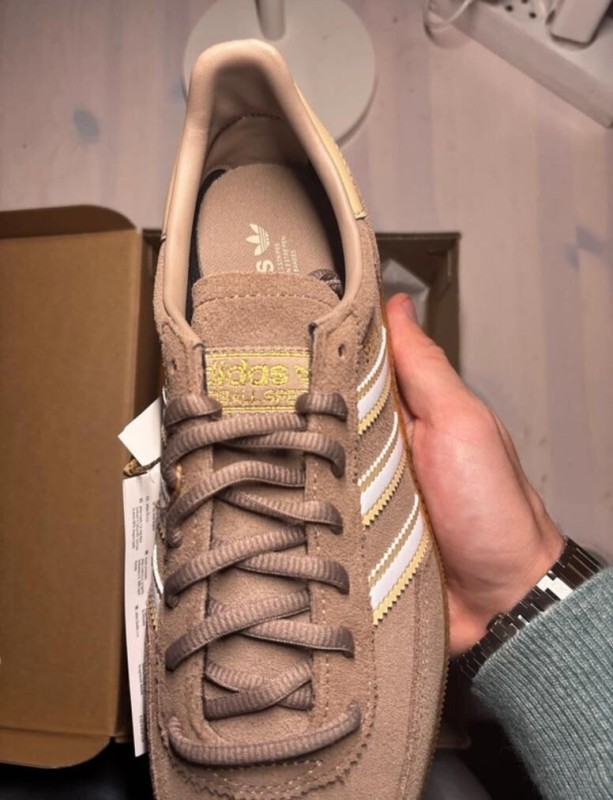 adidas handball chalky brown earth strata taille 38 2/3 2