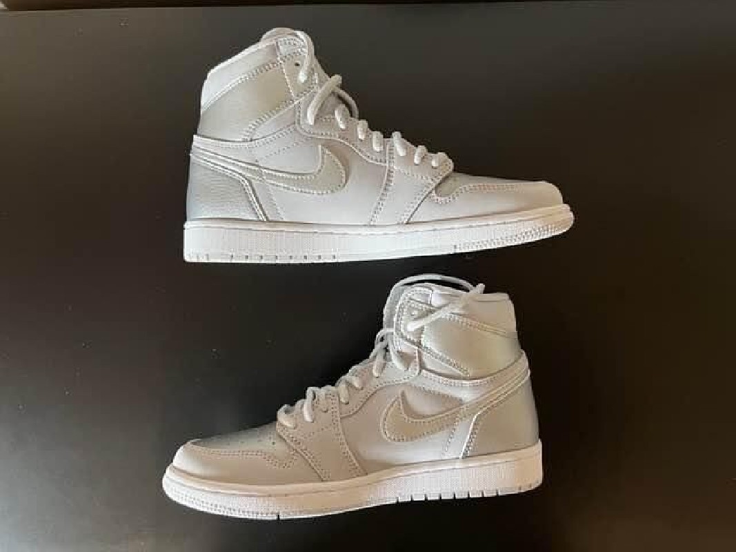 Air Jordan 1 Retro High CO Japan Neutral Grey (2020) 2
