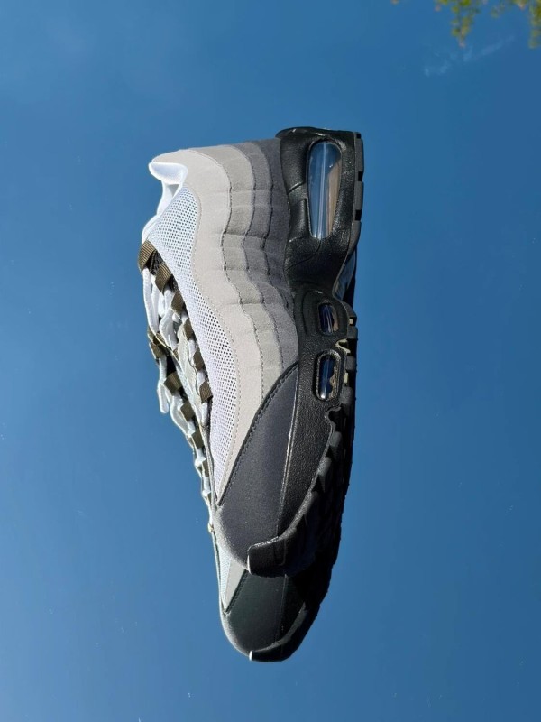 Nike Air Max 95 Big Bubble Black Medium Olive White - EU 42 2