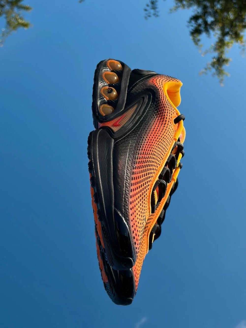 Nike Air Max DN Laser Orange - EU 39