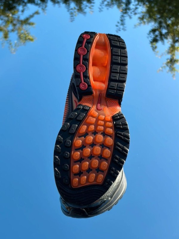 Nike Air Max DN Laser Orange - EU 39 2
