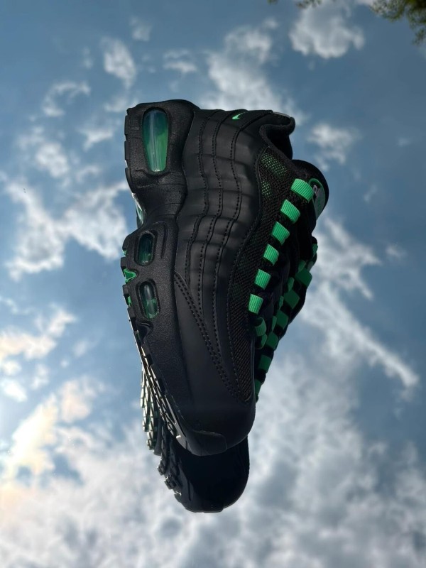 Nike Air Max 95 Black Green Shock - EU 38,5 2