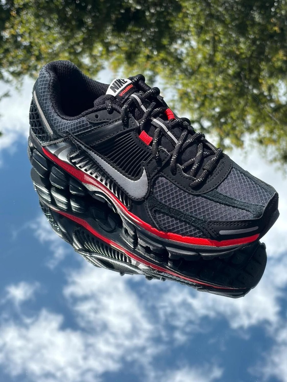 Nike Zoom Vomero 5 Black Metallic Silver - EU 38,5