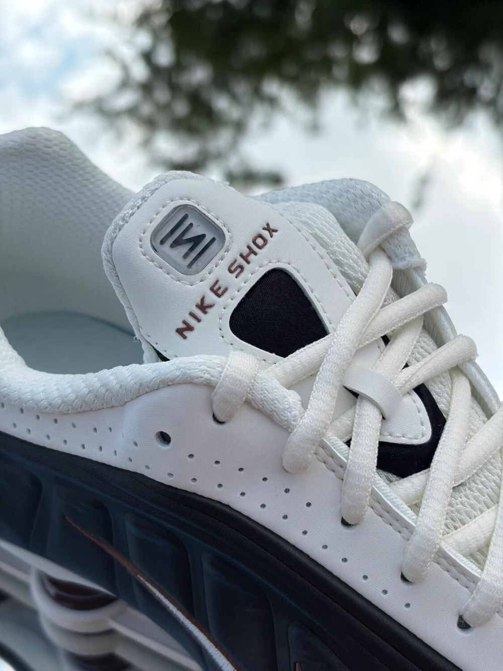 Nike Shox R4 Sail Black Fauna Brown - EU 38,5