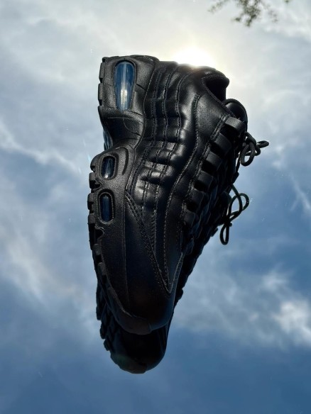 Nike Air Max 95 Black Leather - EU 38,5