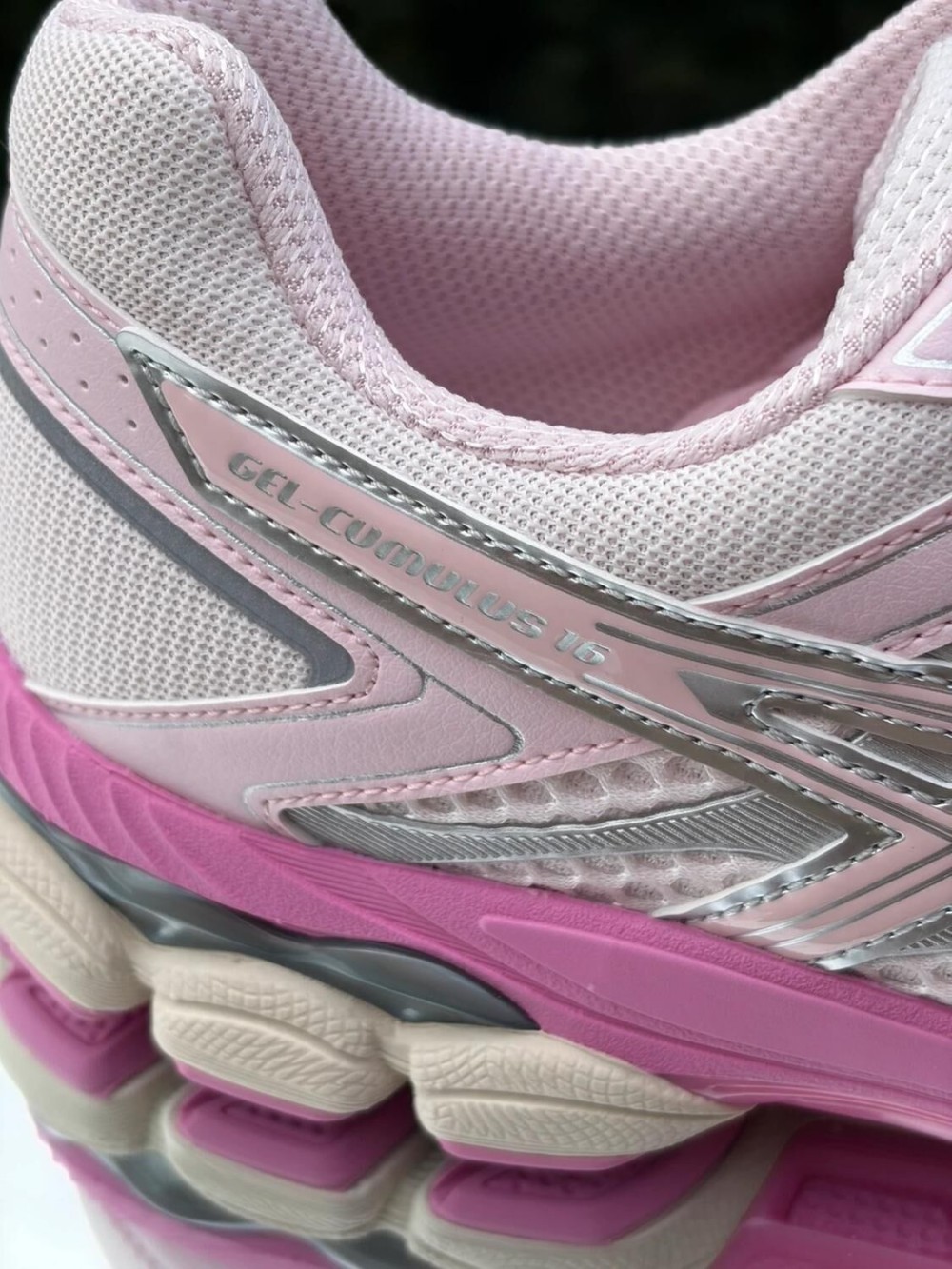 Asics Gel-Cumulus 16 Pale Pink / Pink Salt - EU 44,5