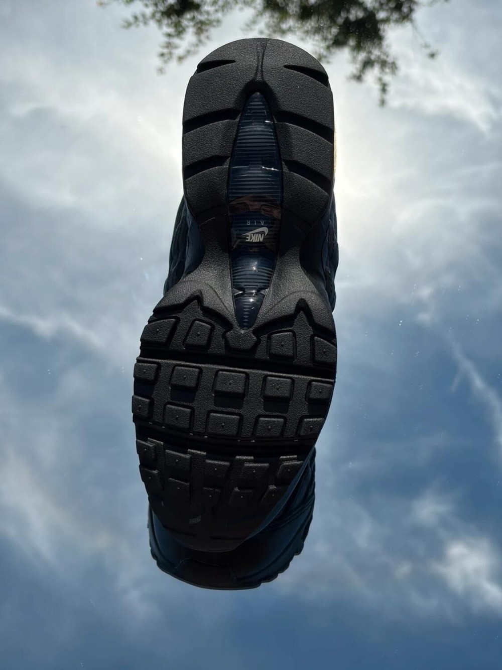Nike Air Max 95 Black Leather - EU 38,5
