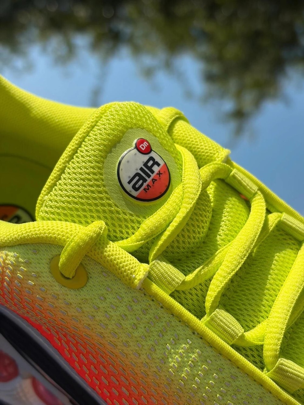 Nike Air Max DN SE Cyber Black Bright Crimson Grey - EU 39