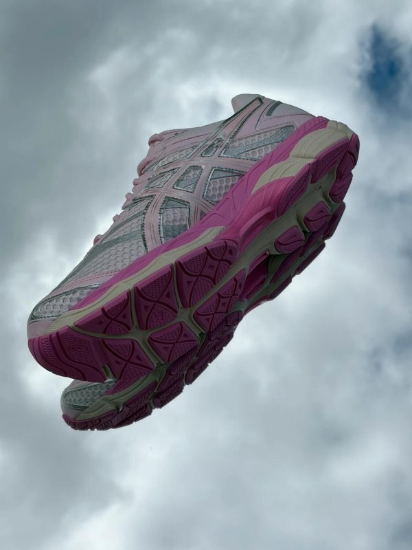 Asics Gel-Cumulus 16 Pale Pink / Pink Salt - EU 44,5 2