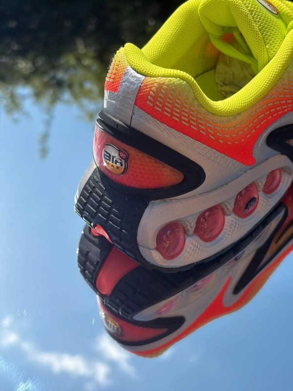 Nike Air Max DN SE Cyber Black Bright Crimson Grey - EU 39 2