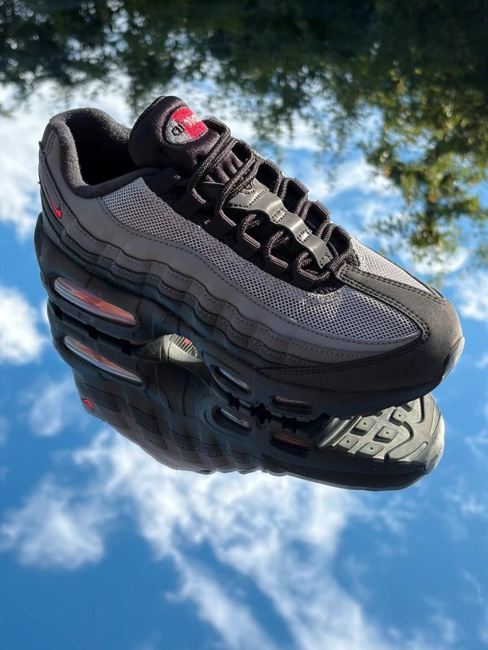 Nike Air Max 95 Black Bright Crimson - EU 38,5
