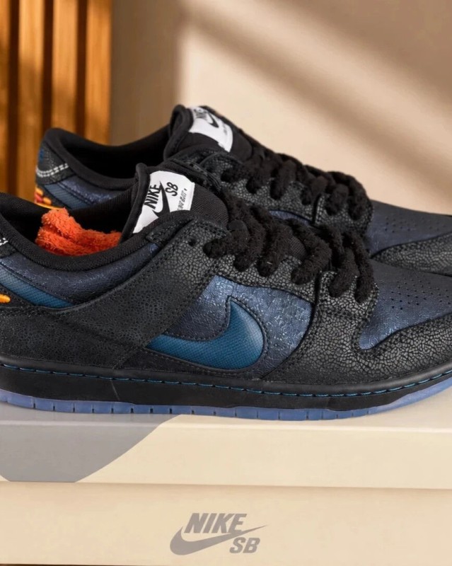 Nike SB Dunk Low Blue Tile - EU 44 2