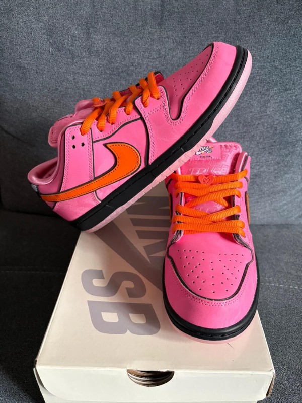 Nike SB Dunk Low Powerpuff Blossom / Super Nana - EU 42