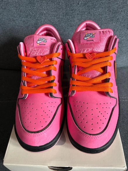Nike SB Dunk Low Powerpuff Blossom / Super Nana - EU 42