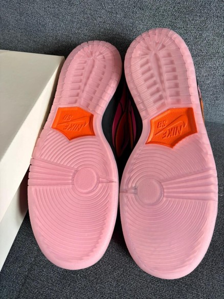 Nike SB Dunk Low Powerpuff Blossom / Super Nana - EU 42