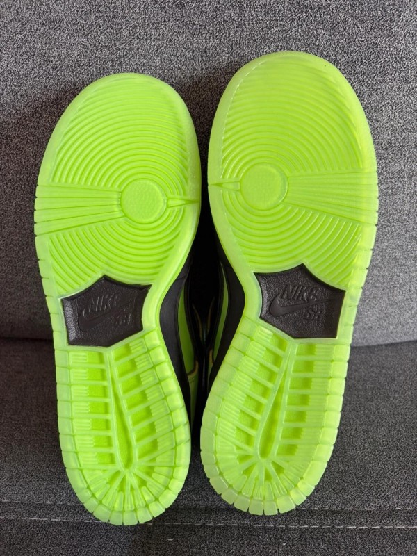 Nike SB Dunk Low Powerpuff Buttercup - EU 42 2