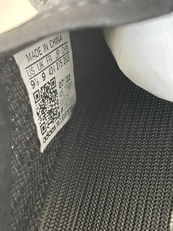Adidas Yeezy 350 - EU 43 2