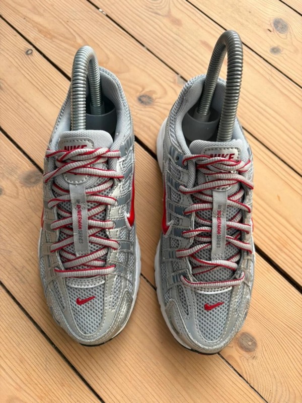 Nike p-6000 Silver Red - EU 32 2