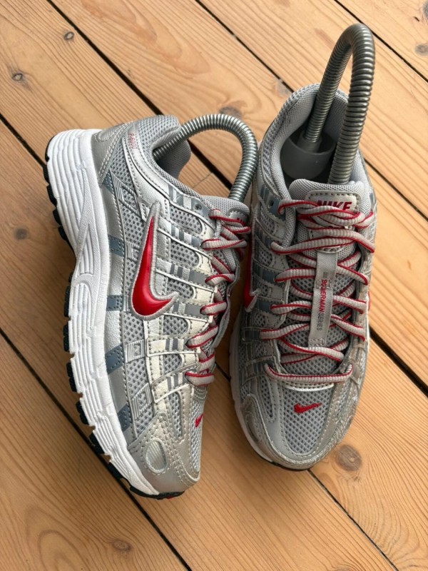 Nike p-6000 Silver Red - EU 32 2