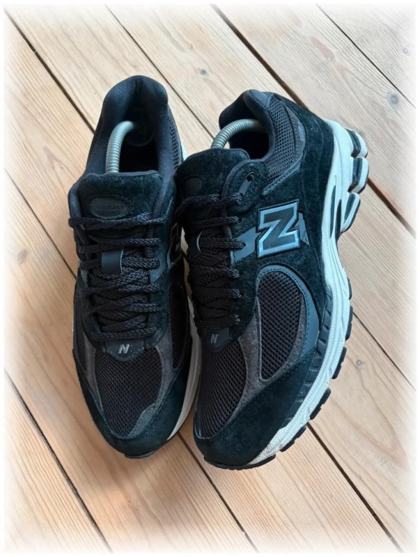 New balance 2002r black - EU 42 2