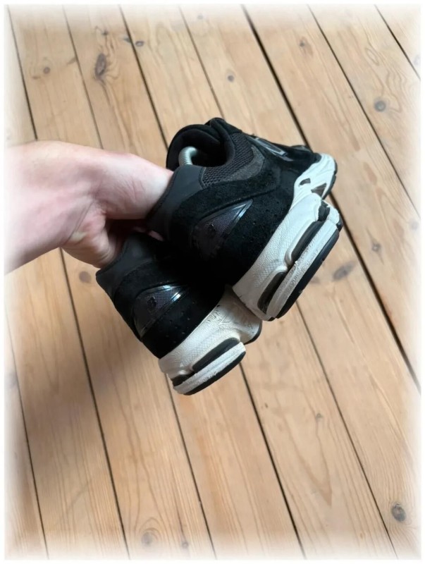 New balance 2002r black - EU 42 2