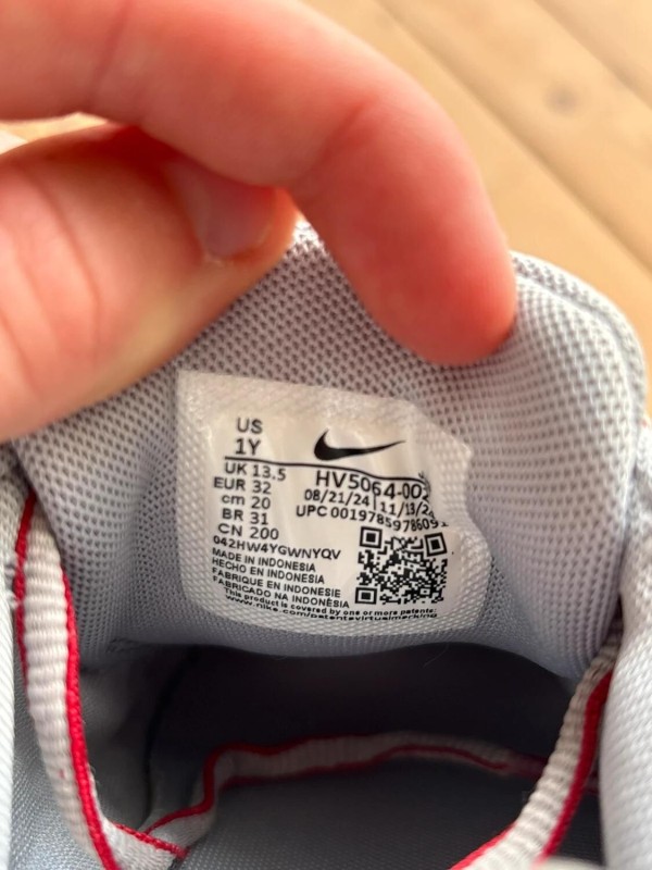 Nike p-6000 Silver Red - EU 32 2