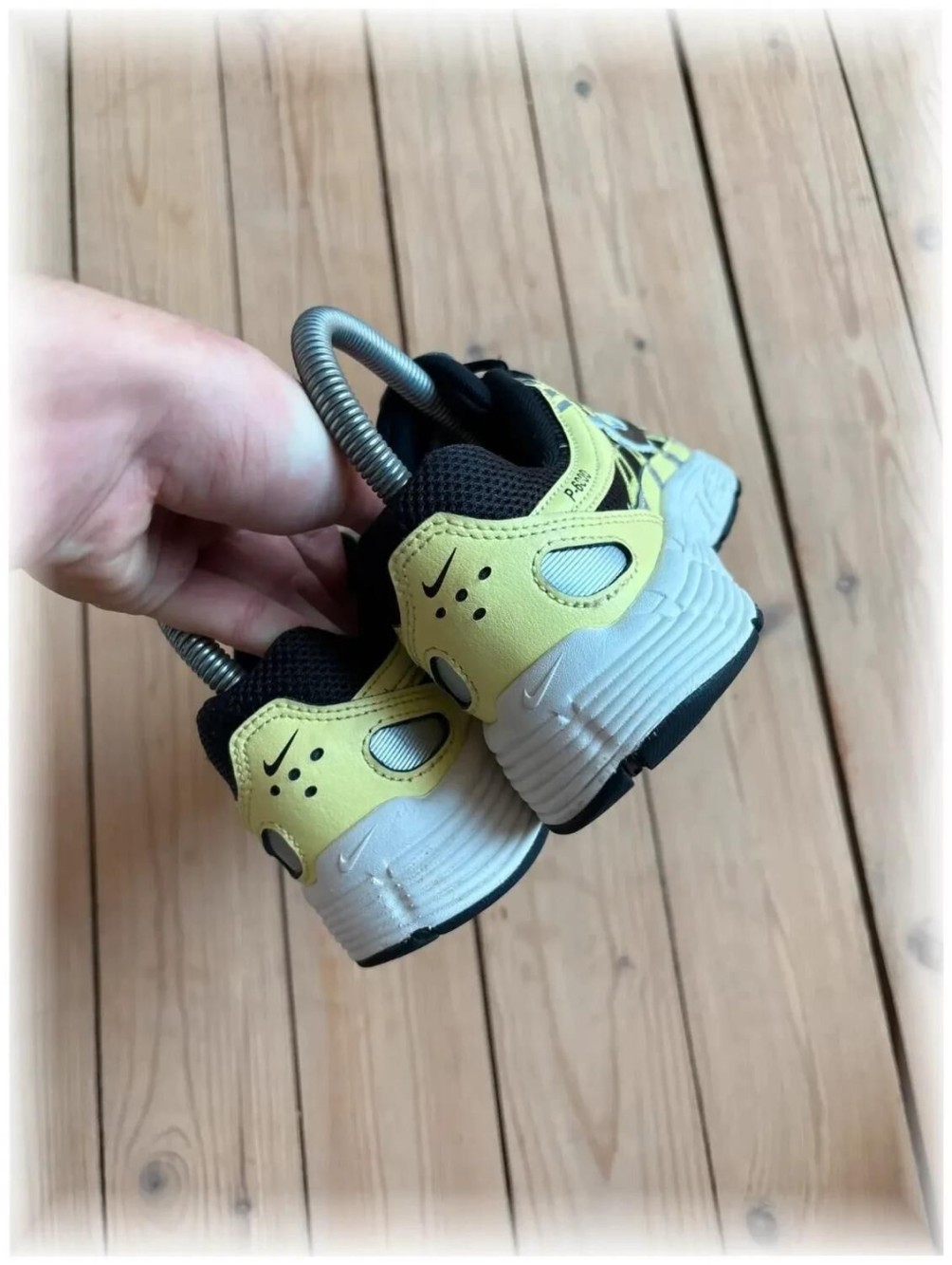 Nike p-6000 Yellow Black - EU 35,5