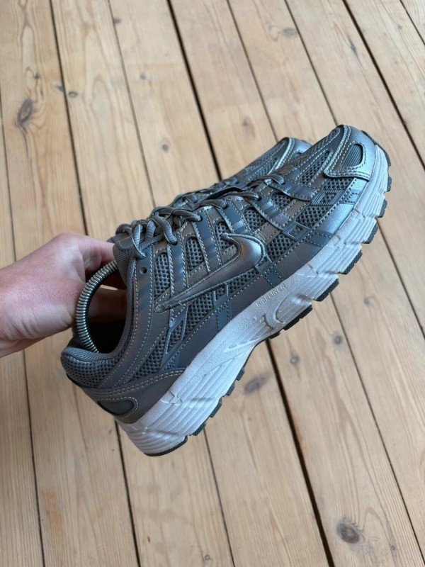 Nike p-6000 Silver - EU 37,5 2