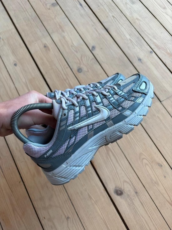 Nike p-6000 Grey Pink - EU 35,5 2