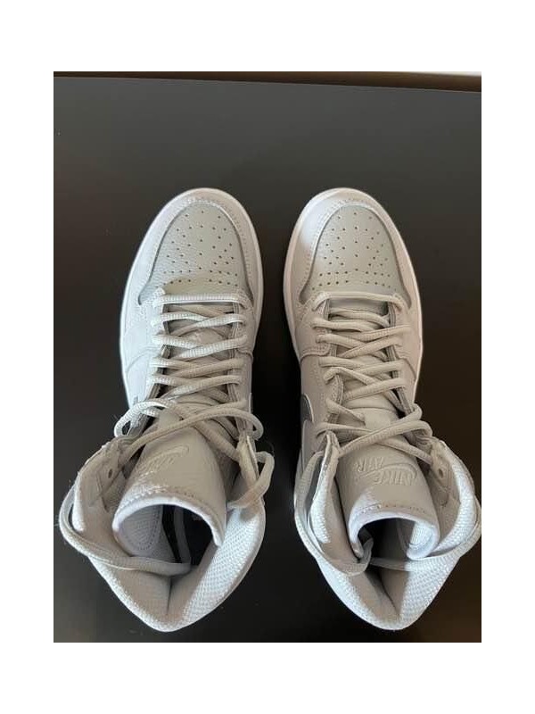Air Jordan 1 Retro High CO Japan Neutral Grey (2020) 2