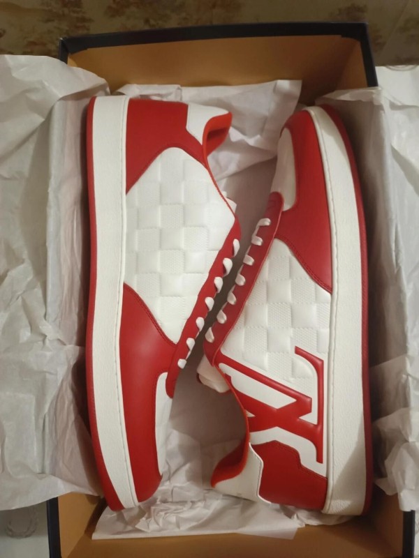 Louis Vuitton Rivoli White Red Damier Logo - EU 46 2