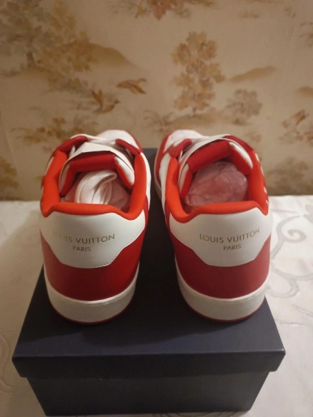 Louis Vuitton Rivoli White Red Damier Logo - EU 46
