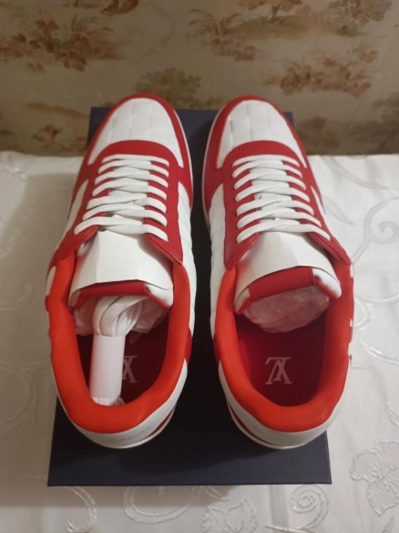 Louis Vuitton Rivoli White Red Damier Logo - EU 46