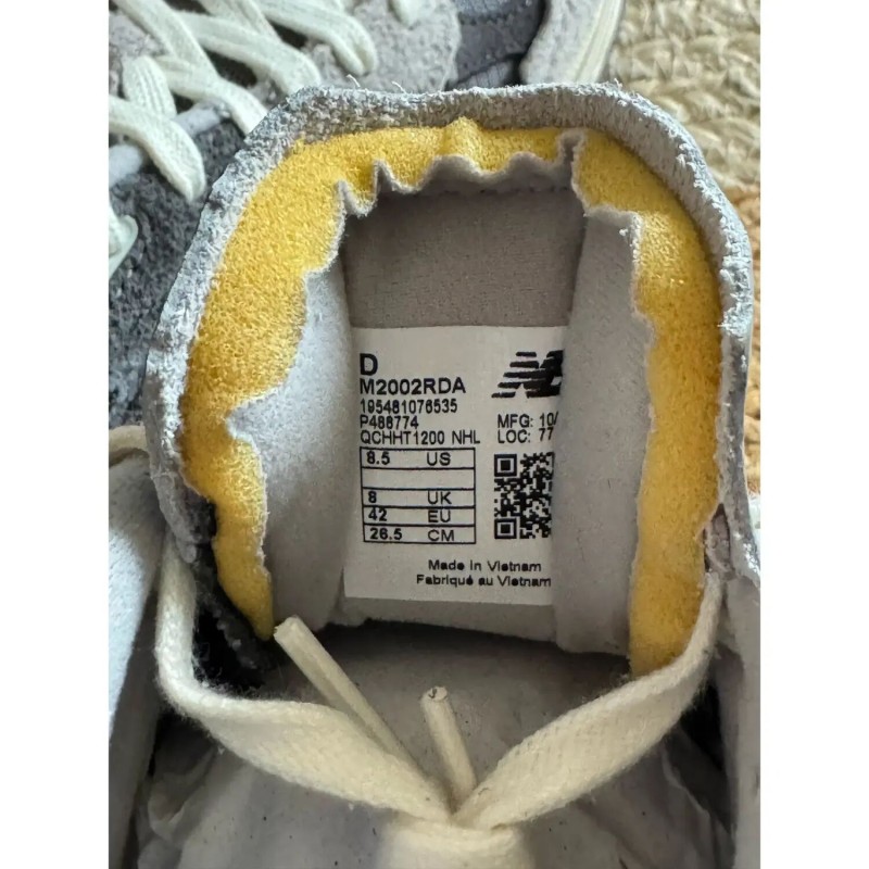 New Balance 2002R Protection Pack Rain Cloud - EU 42 2