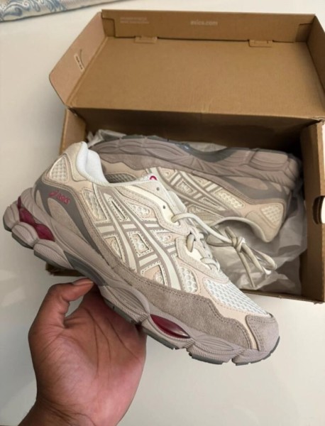 Asics gel nyc moonrock taille 42,5