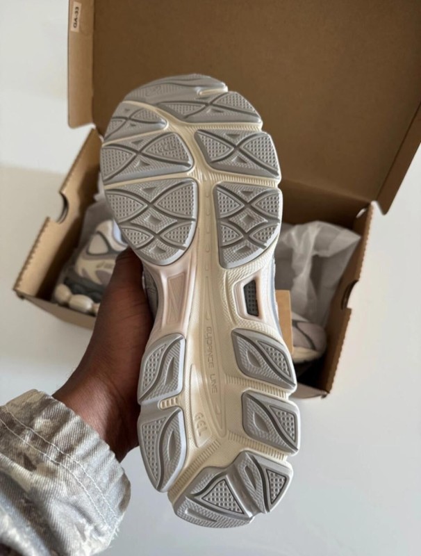 Asics gel nyc oyster grey cream taille 45 2