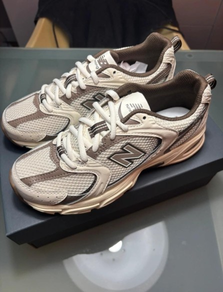 New Balance 530 Chocolate Cream White Taille 38,5