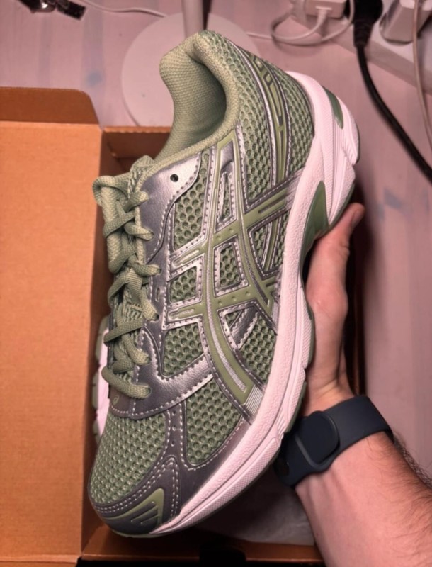 Asics 1130 swamp green pure silver taille 41,5